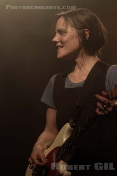 SCOUT NIBLETT - 2013-06-08 - PARIS - Point Ephemere - Emma Louise Niblett